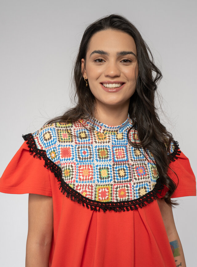 Dámske šaty so sedlom a potlačou